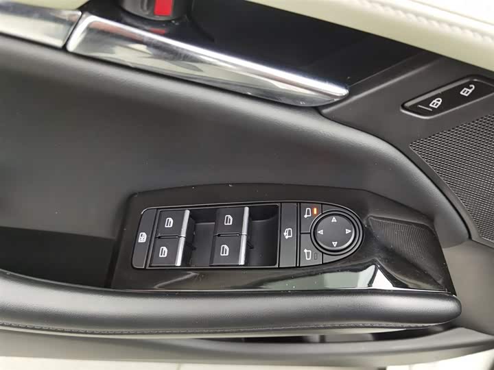 Фото 9 - Mazda 3 (Axela)