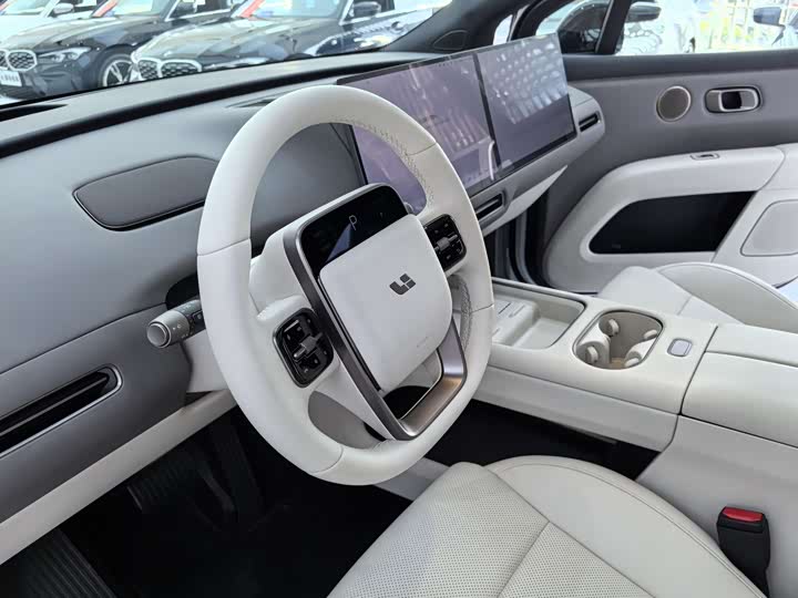 Фото 4 - LiXiang i6