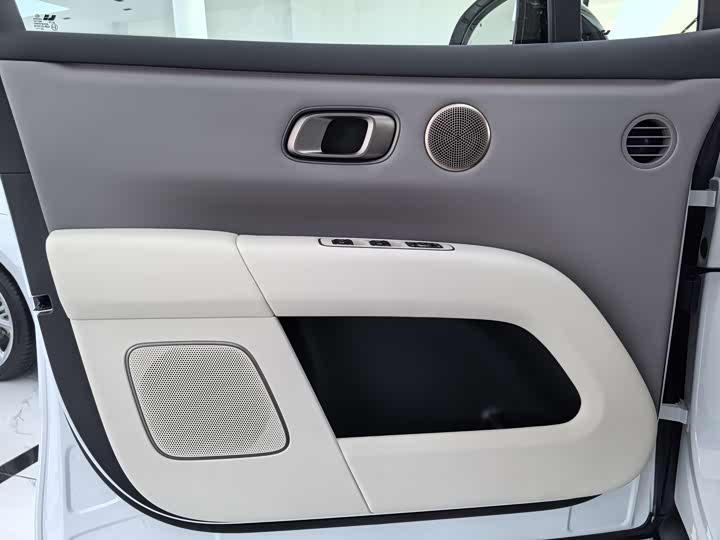 Фото 5 - LiXiang i6