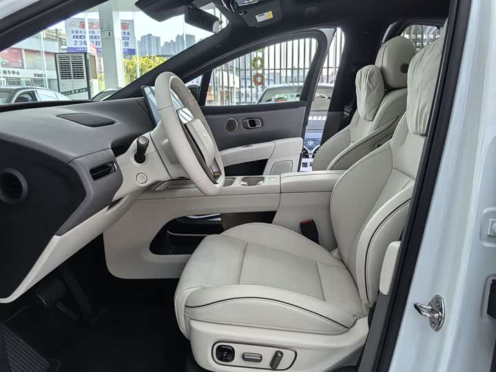 Фото 9 - LiXiang i6