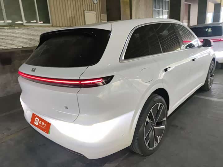 Фото 2 - LiXiang L6