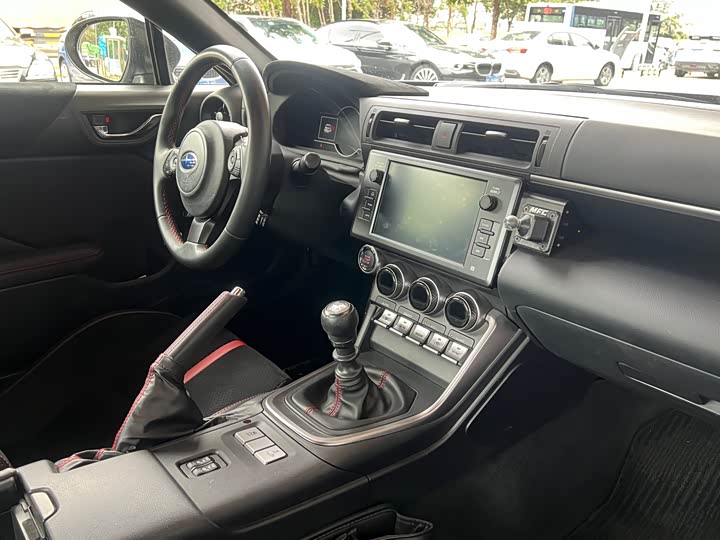 Фото 6 - Subaru BRZ