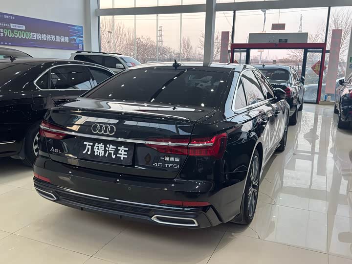 Фото 6 - Audi A6L