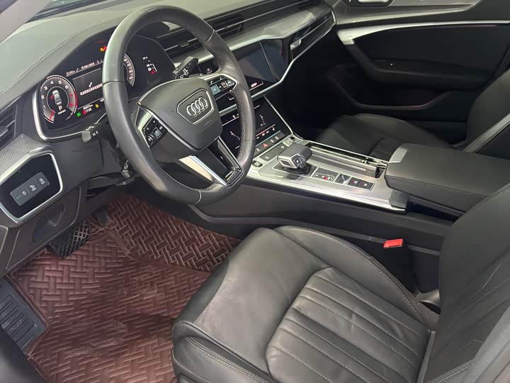 Фото 7 - Audi A6L