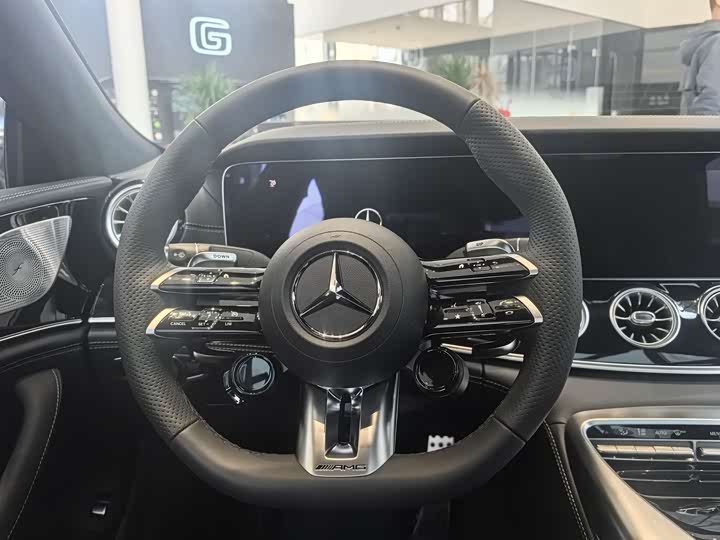 Фото 8 - Mercedes-Benz AMG GT