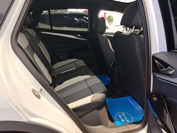 Фото 9 - Volkswagen ID.4 Crozz