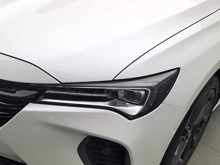 Фото 7 - Buick Verano