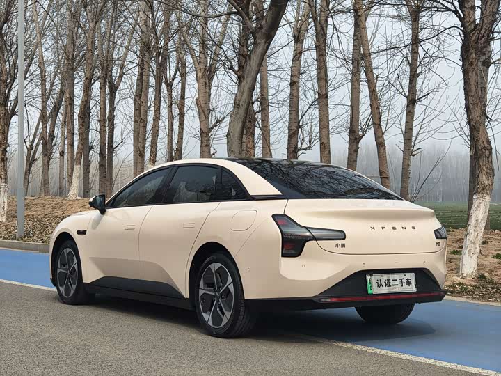 Фото 3 - XPeng Mona M03