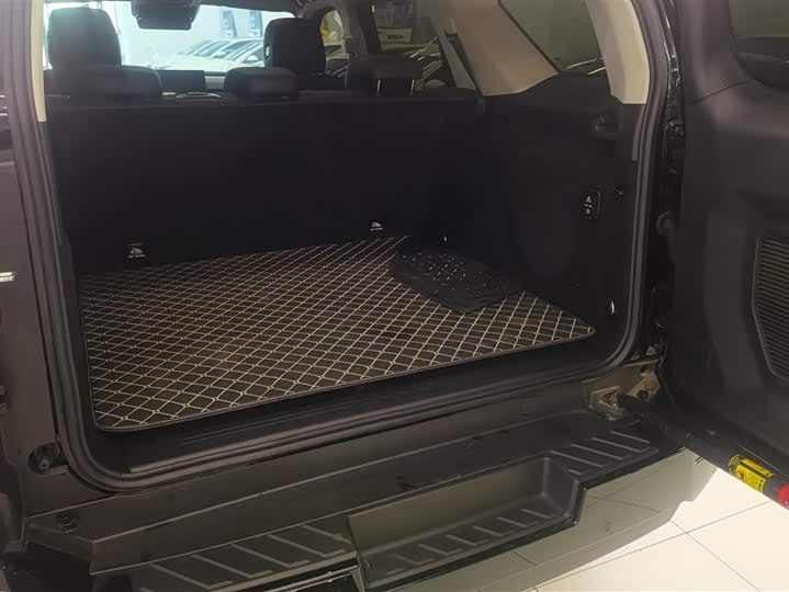 Photo 4 - Tank 400 Hybrid