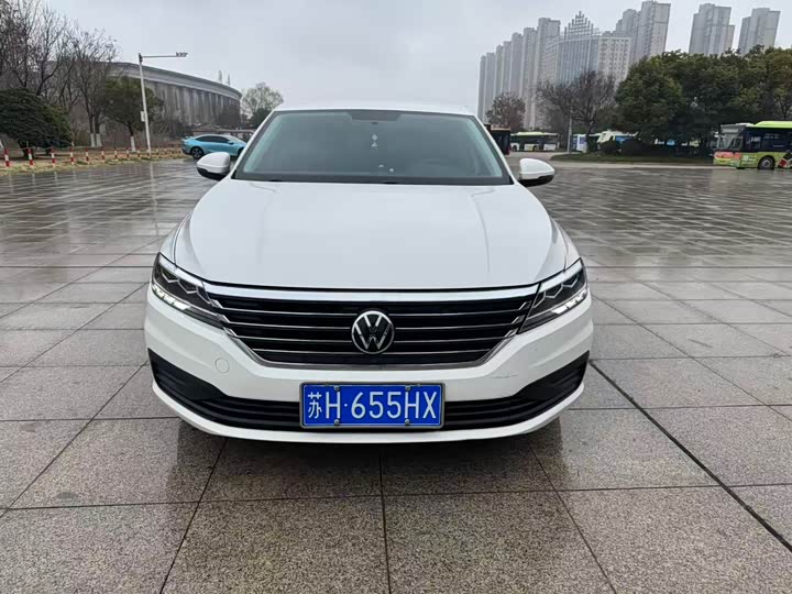 Фото 2 - Volkswagen Lavida