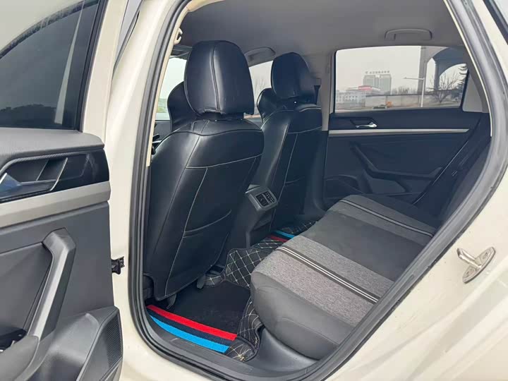 Фото 6 - Volkswagen Lavida