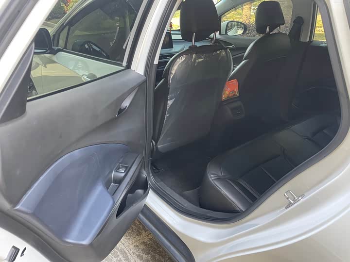 Photo 8 - Buick Velite 6