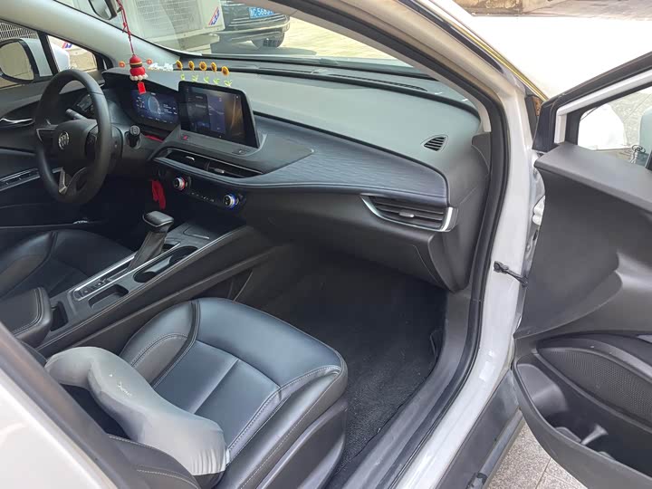 Photo 9 - Buick Velite 6