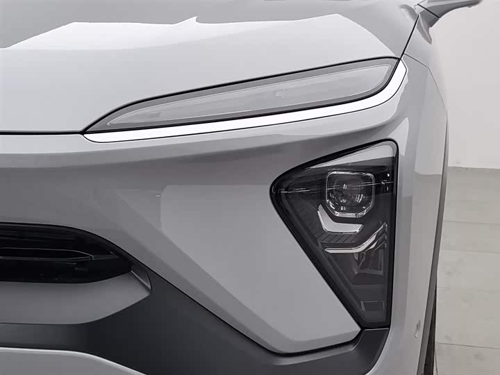 Фото 7 - Nio EC6