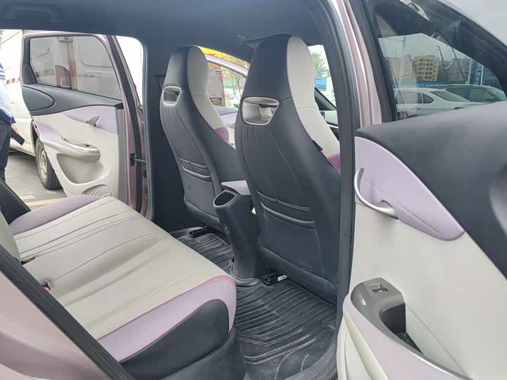 Фото 8 - BYD Dolphin