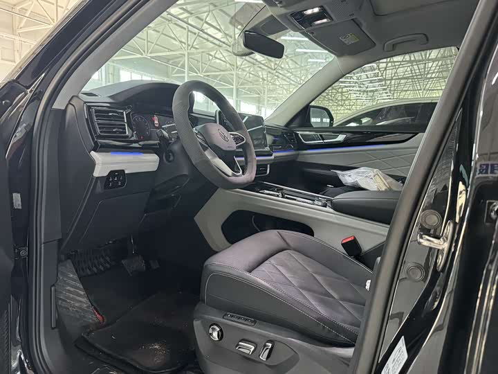 Фото 8 - Volkswagen Teramont Pro