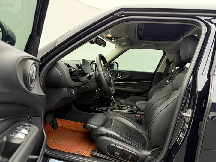 Фото 5 - Mini Clubman