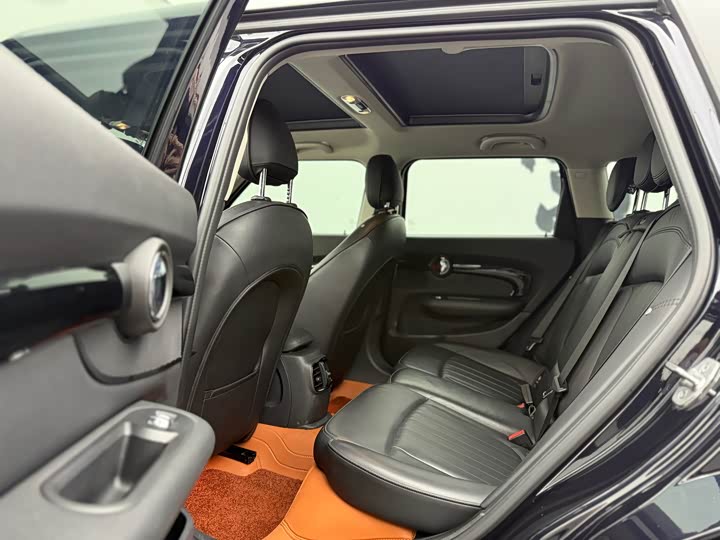 Фото 6 - Mini Clubman