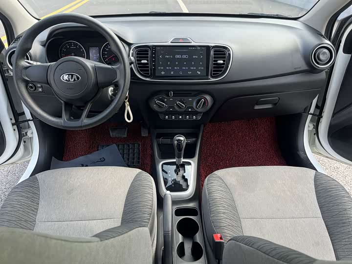 Фото 6 - Kia Pegas