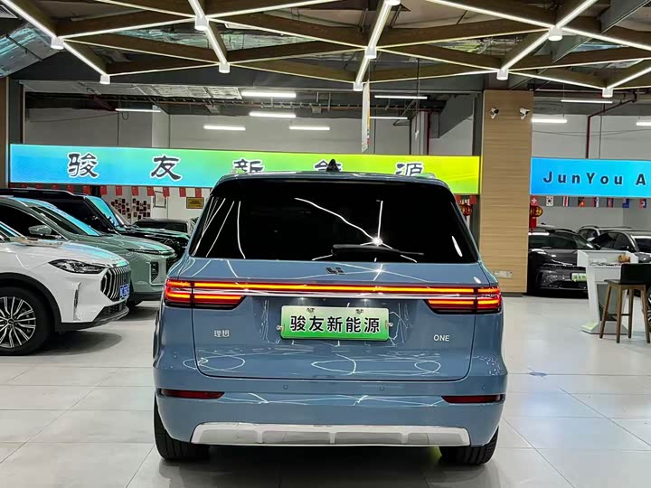 Фото 6 - LiXiang One