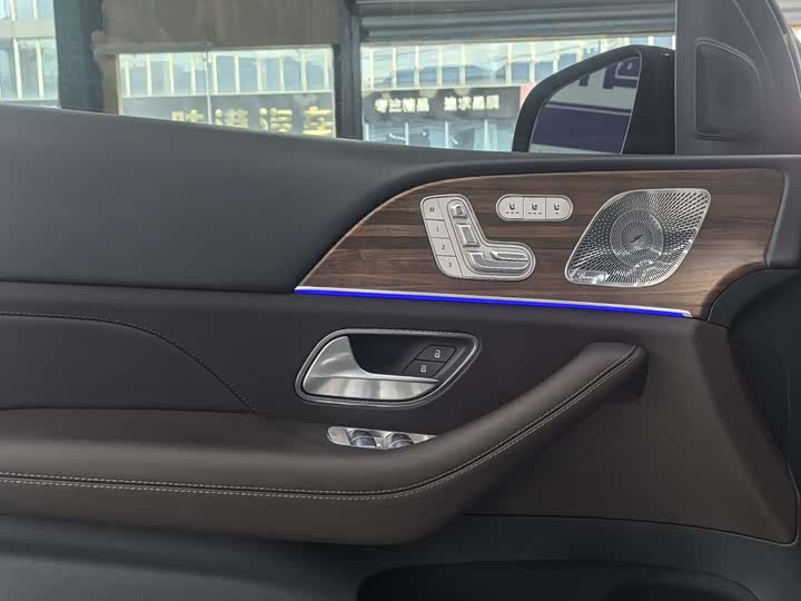 Фото 9 - Mercedes-Benz GLS-Class