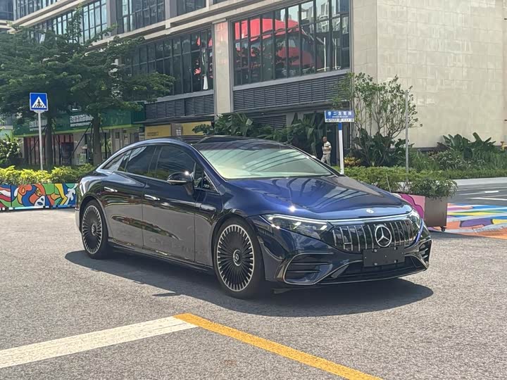 Фото 3 - Mercedes-Benz EQS AMG