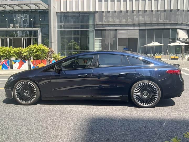 Фото 8 - Mercedes-Benz EQS AMG