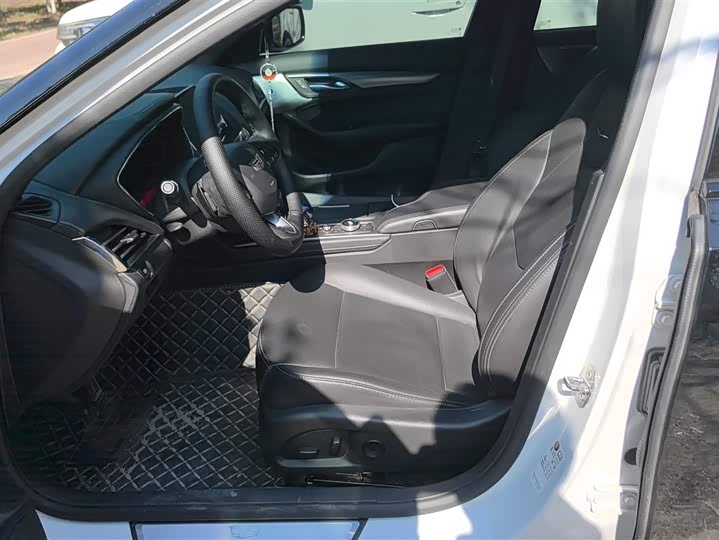 Photo 9 - Cadillac CT5