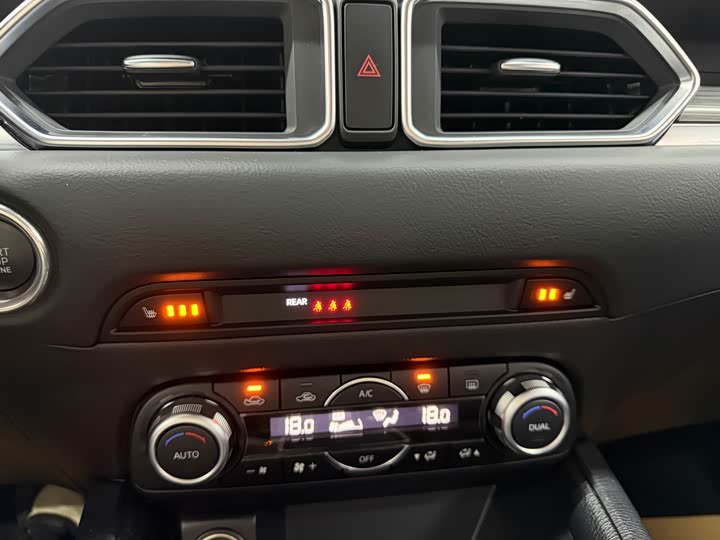 Фото 8 - Mazda CX-5