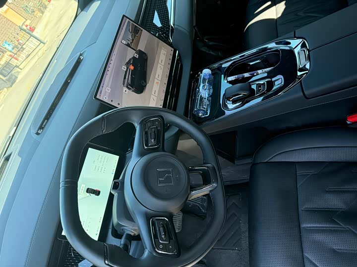 Фото 4 - Zeekr 009