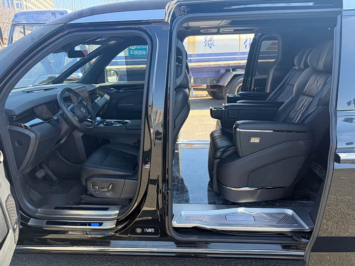 Фото 6 - Zeekr 009