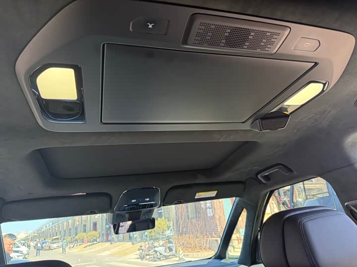 Фото 9 - Zeekr 009