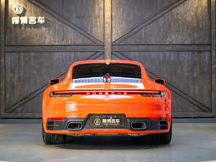 Фото 3 - Porsche 911