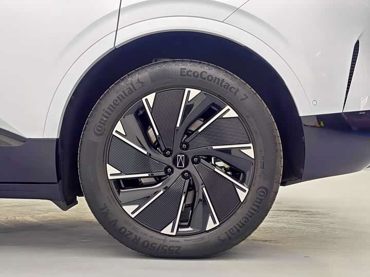 Фото 9 - Avatr 07