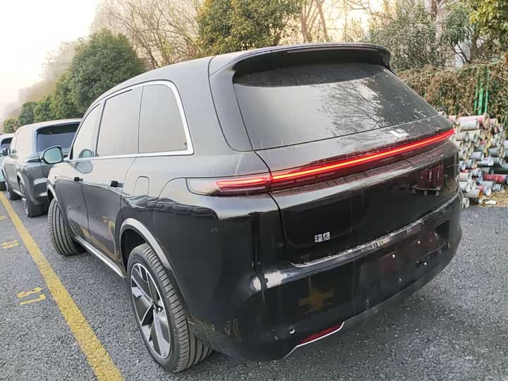 Фото 6 - LiXiang L8