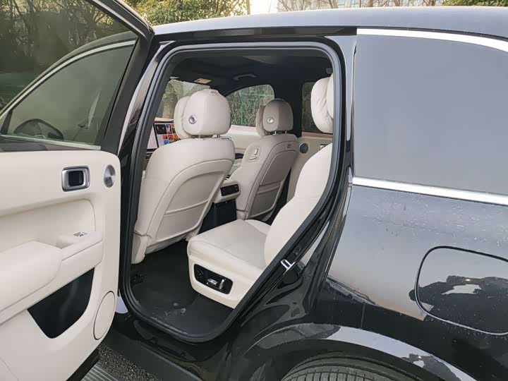 Фото 8 - LiXiang L8