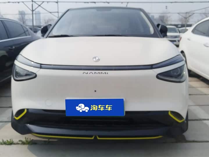 Photo 2 - Dongfeng Yipai 01