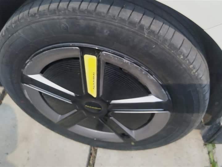 Photo 6 - Dongfeng Yipai 01