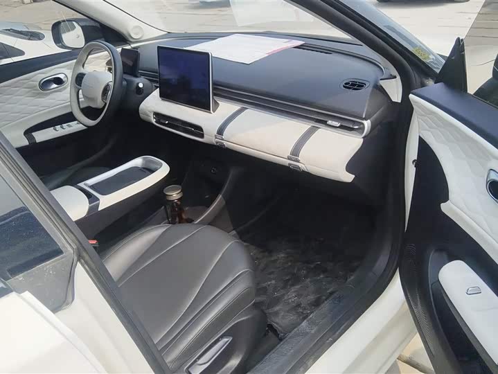 Photo 8 - Dongfeng Yipai 01