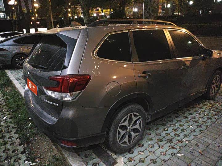 Фото 3 - Subaru Forester