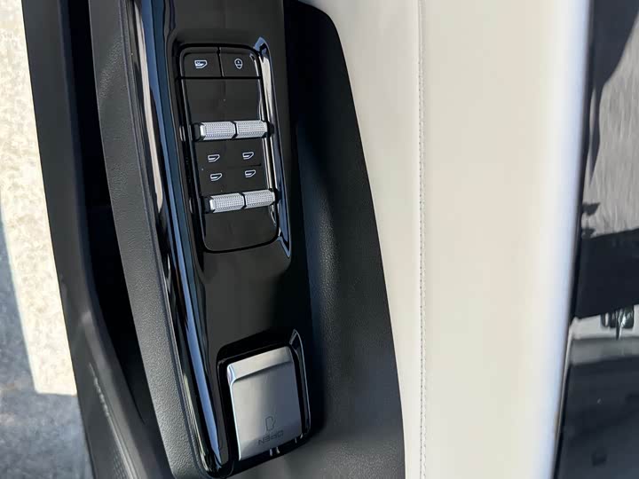 Фото 5 - Geely Galaxy L7