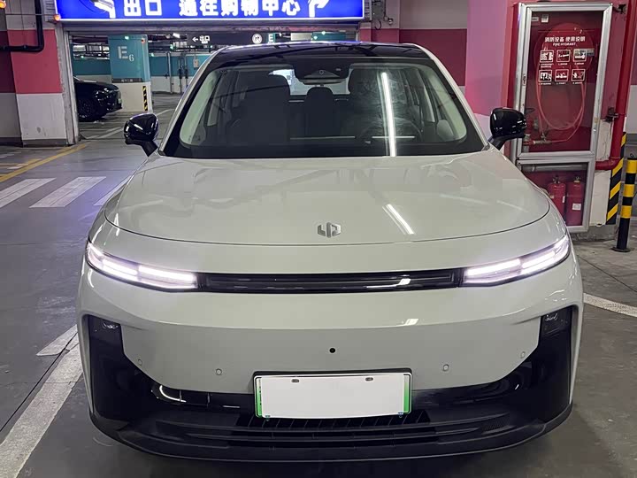 Фото 2 - Leapmotor B10