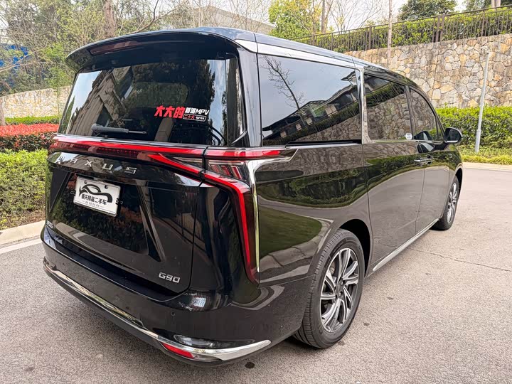 Фото 5 - Maxus G90