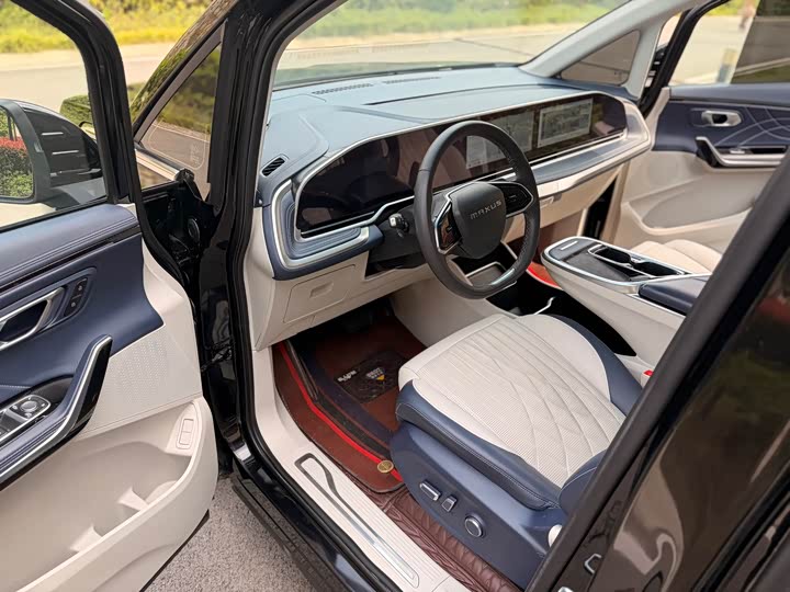 Фото 8 - Maxus G90