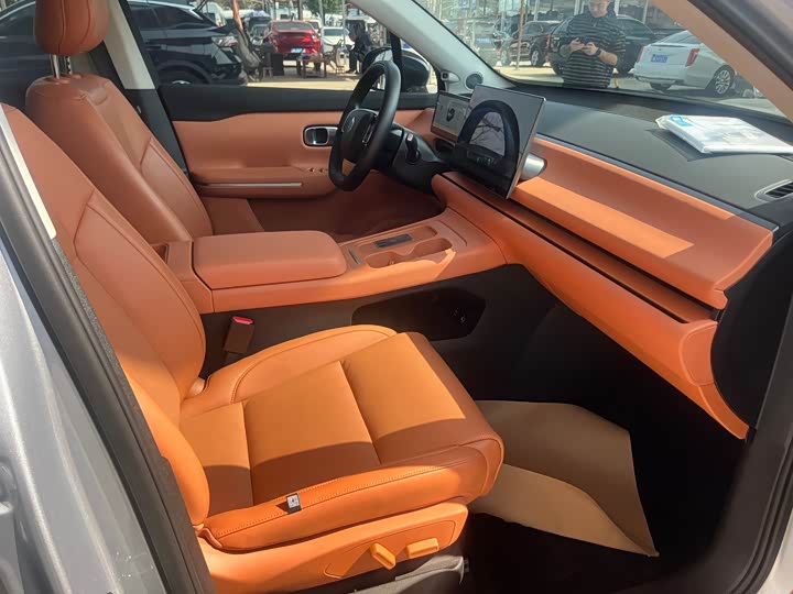 Photo 6 - Leapmotor C16