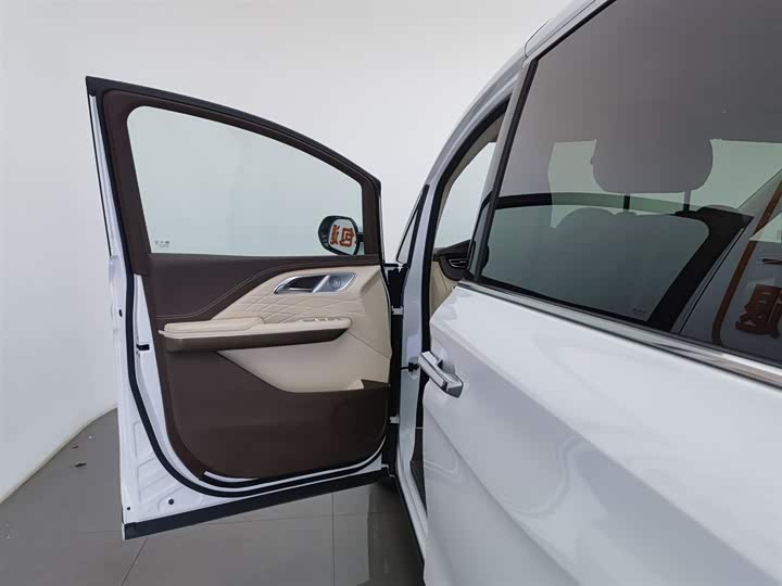 Photo 8 - Bestune M9