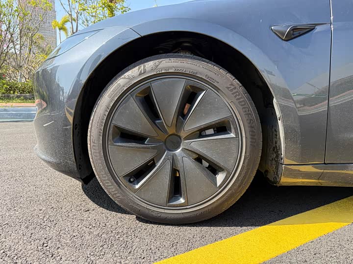 Фото 7 - Tesla Model 3