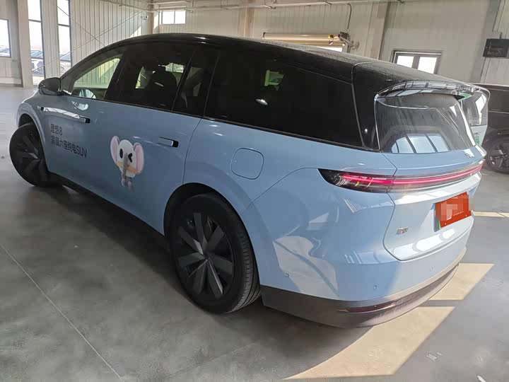 Фото 4 - LiXiang i8