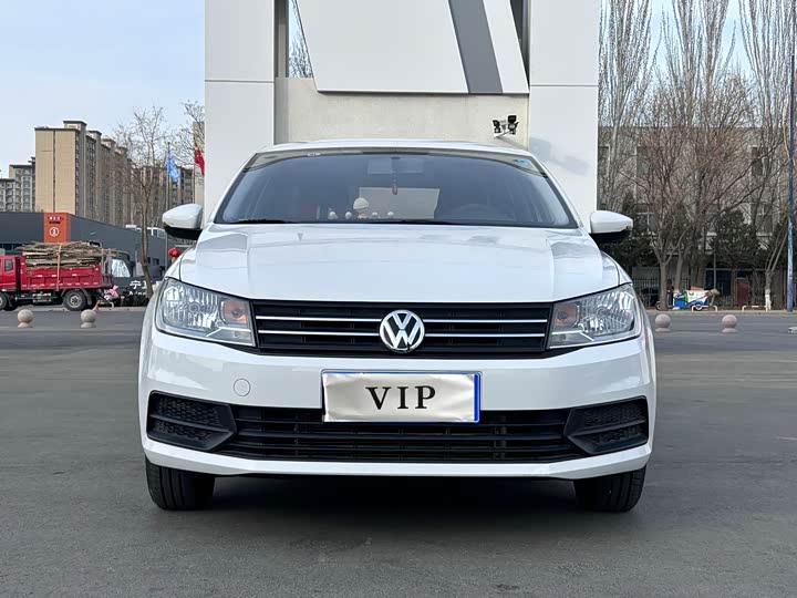 Фото 2 - Volkswagen Santana