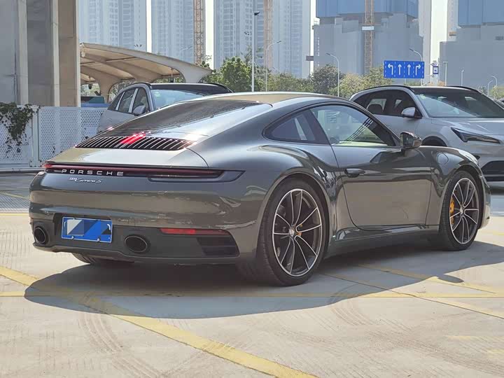 Photo 4 - Porsche 911